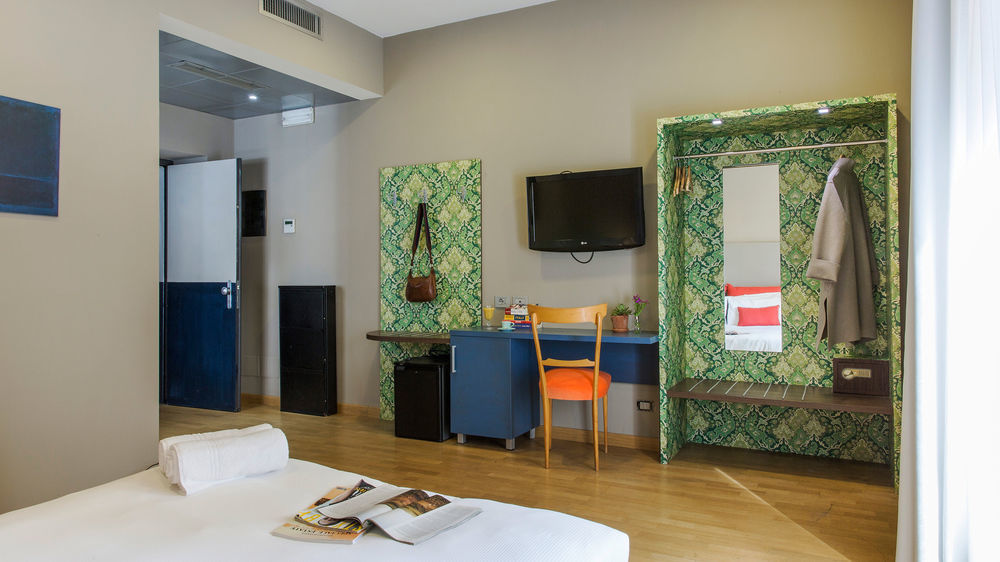 Monti First Hotell Rom Exteriör bild
