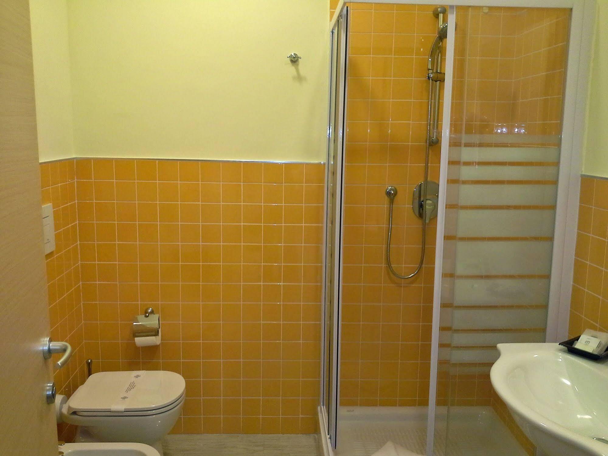 Monti First Hotell Rom Exteriör bild